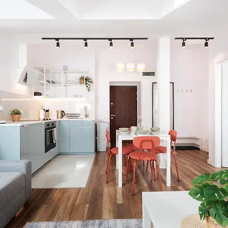 Trailside - By Upstairs Appartement *